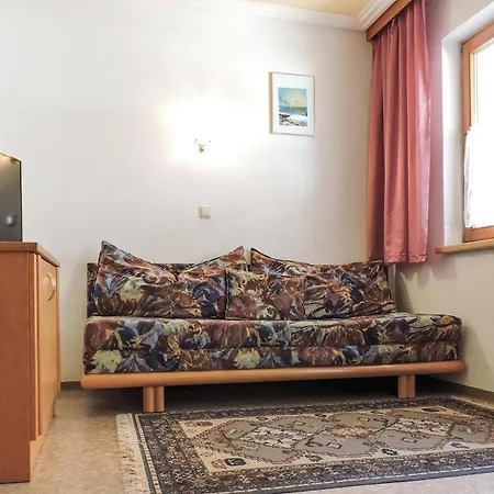 Helle Kappl Apartment